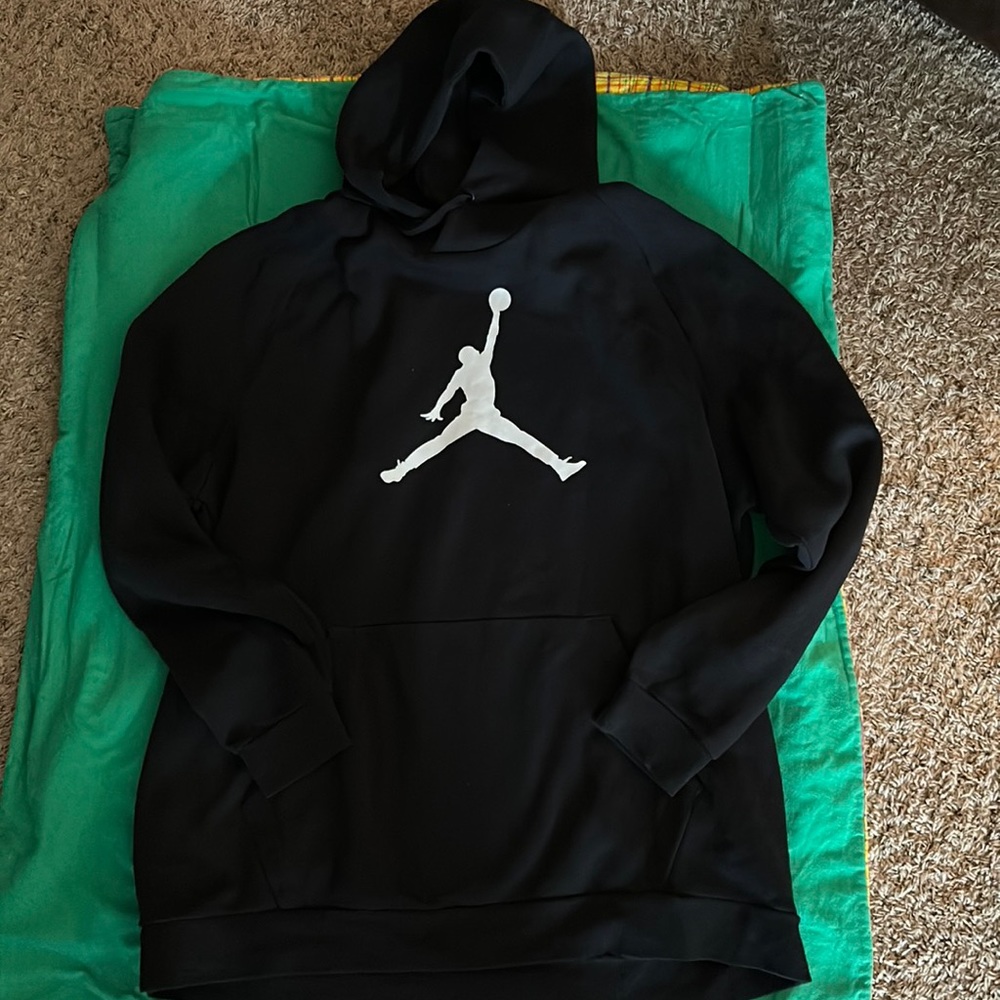 Men’s Nike Sweatshirt